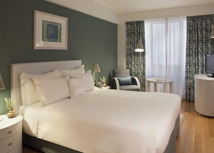 Pousada: Altis Suites Apartamentos Turísticos