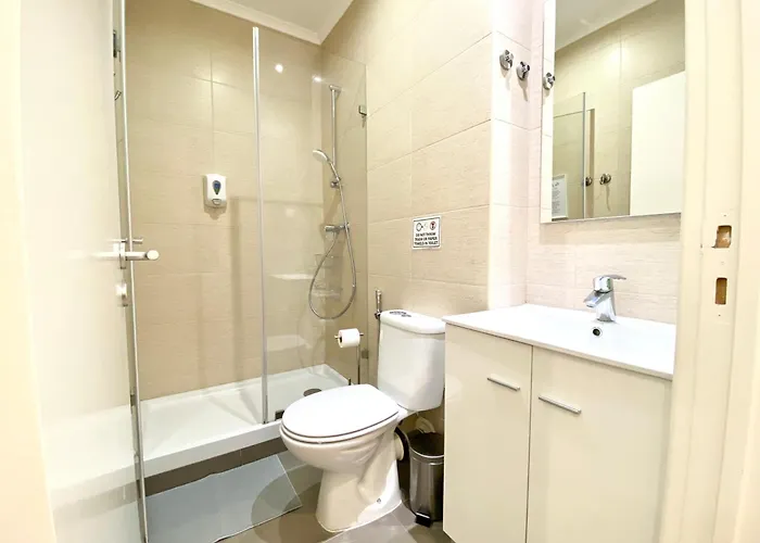 Home Out Rooms & s
